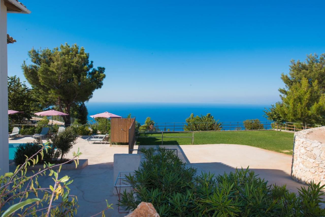 Villa Endless Blue Kalamítsi Exteriör bild